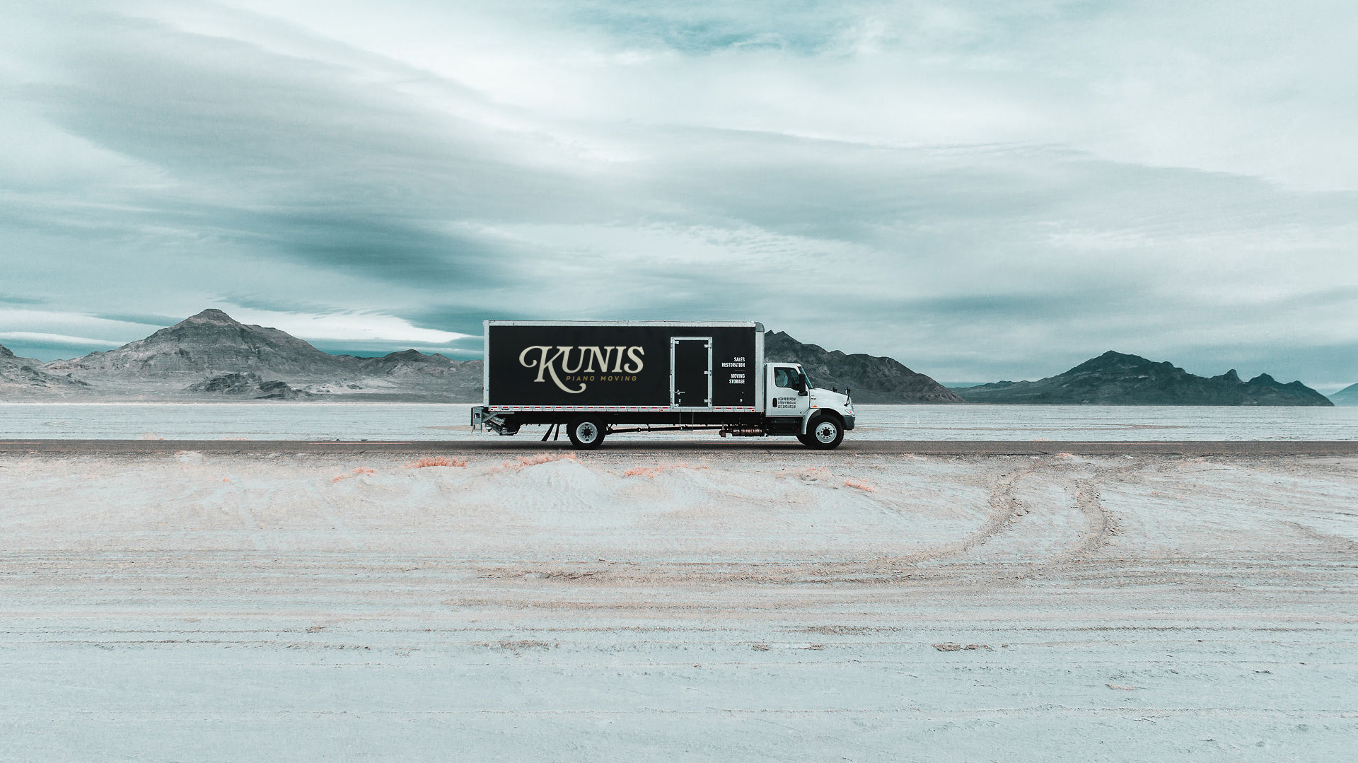 Kunis Piano Moving truck